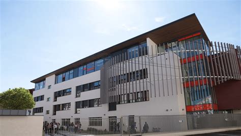 lycée saint pierre chanel thionville|Présentation des collège et lycée Saint.